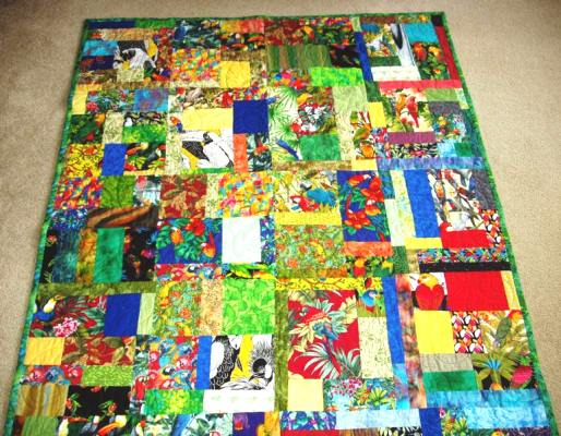 Scraapy%20parrot%20Quilt 1